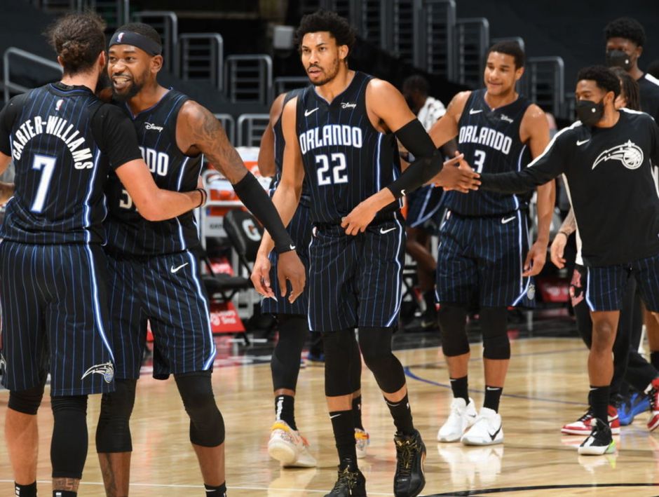 吉格斯：梅努应留在曼联，租借去其他球队也要花时间适应（吉格斯建议梅努留在曼联：外租至他队同样需要适应期）