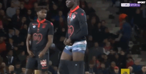 鲍威尔：连败期间有好几次我们都没执行教练战术 必须要专注细节（鲍威尔：连败时我们多次未按战术执行，必须专注细节）