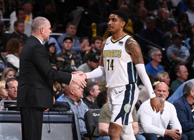 唐斯双喜临门！与交往5年女友伍兹宣布订婚 年终大战逆转骑士（唐斯喜事连连：与相恋五年女友伍兹订婚，年末大战逆转骑士）