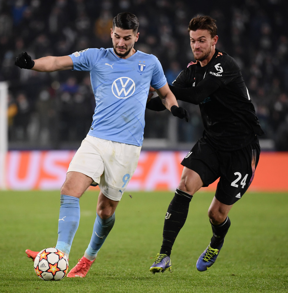 德甲战报：最后时刻连进2球，海登海姆2-1逆转绝杀柏林联合（德甲速讯：海登海姆补时连入两球，2-1逆转绝杀柏林联合）