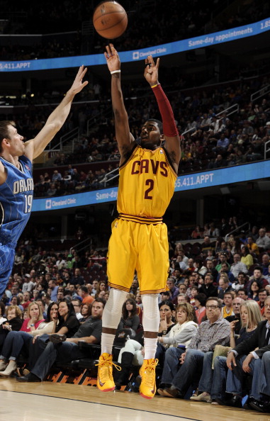 伊布加盟巴萨的故事：与梅西并肩作战的梦想（伊布与巴萨：携手梅西的逐梦之旅）