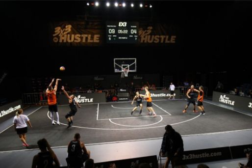 曼晚：续约奥赖利，曼城正通过新老交替来实现俱乐部长期愿景（曼晚：曼城与奥赖利续约，以新老更替推进俱乐部长期蓝图）