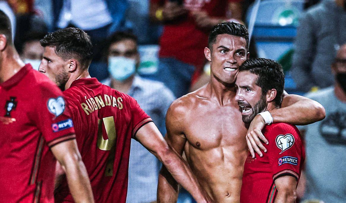 C罗前队友：不喜欢梅西就不喜欢足球！C罗能踢到100岁！（C罗旧友直言：不爱梅西就不爱足球！C罗能踢到百岁！）