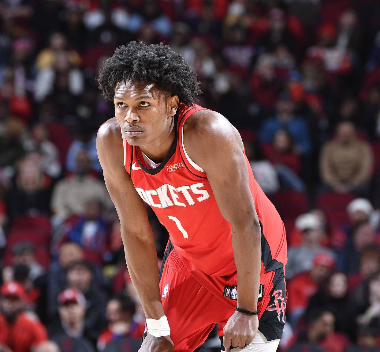 贺希宁：新帅凯利的篮球理念很先进，今晚战青岛先要做好防守（贺希宁称新帅凯利理念前瞻：今晚对阵青岛首要做好防守）