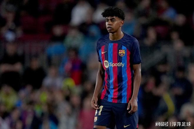 流浪者换帅后首战0-3惨败+欧联0分垫底！新帅罗尔赛后向球迷道歉（流浪者换帅首秀0-3失利、欧联仍零分垫底，罗尔赛后向球迷致歉）