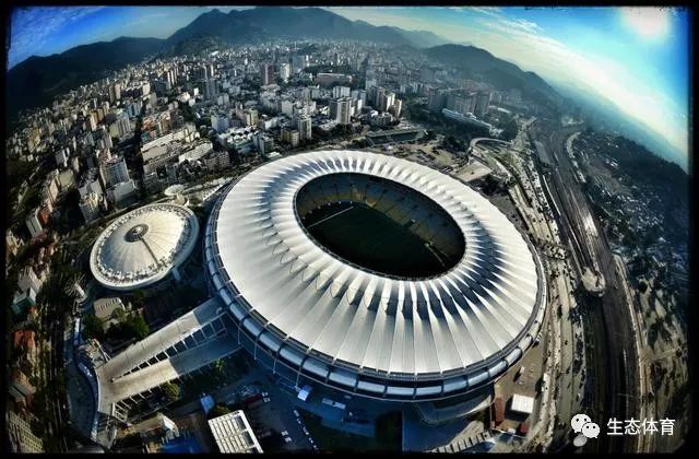 足球报：浙江队花4亿是谣言；韦世豪、李磊先后来做康复（《足球报》：浙江队花4亿元系谣言，韦世豪与李磊先后进行康复）